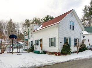 45 Lens St, Southbridge, MA 01550