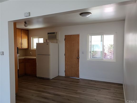 4th image of 1161 Leslie Dr