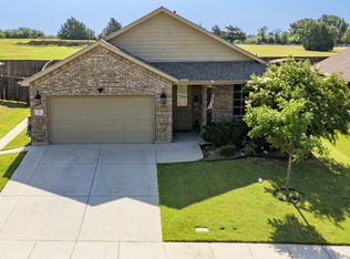 28 Kramer Ln, Sanger, TX 76266