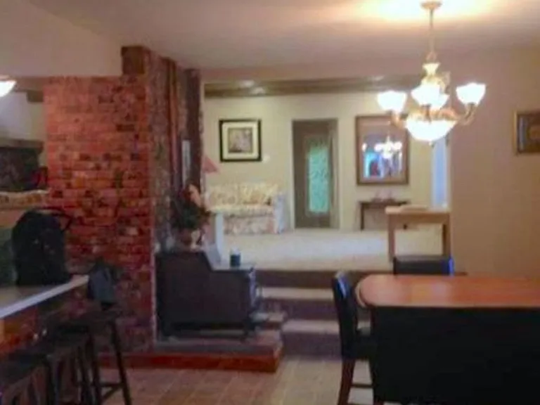601 E Coeur D Alene Ave — Photo 6