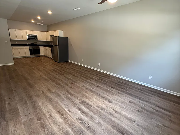 1301 McKee St #102 — Photo 4
