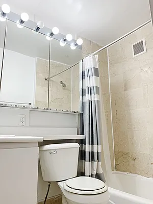 Rented by Sky Management | media 27