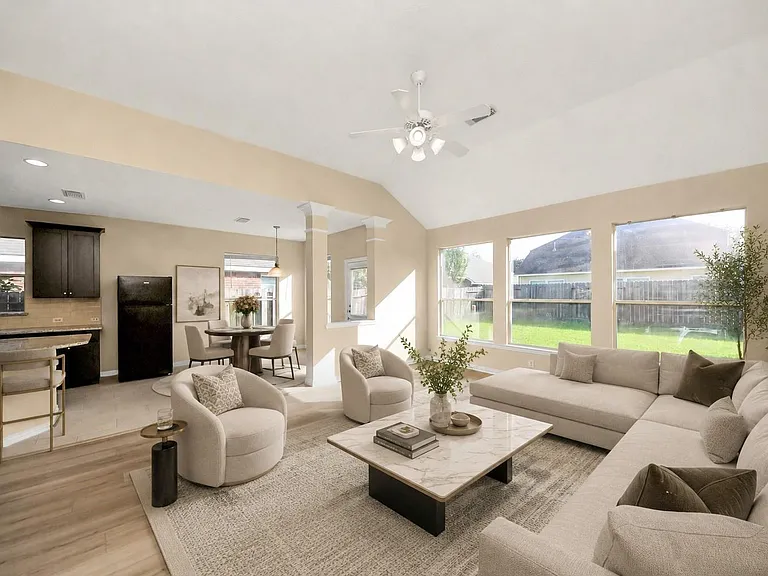 7030 Cornflower Ln — Photo 1