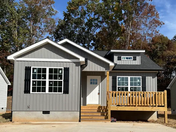 1401 Eastbrook Rd, Dalton, GA 30721