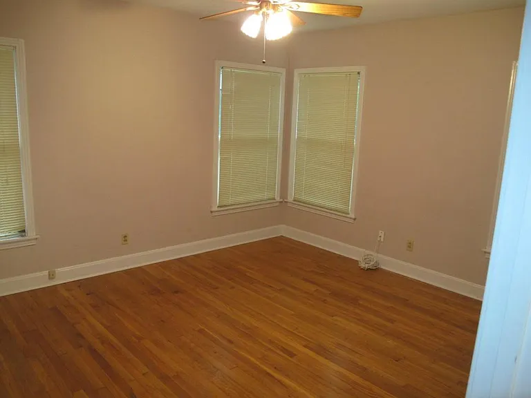 2409 Northland Dr — Photo 9