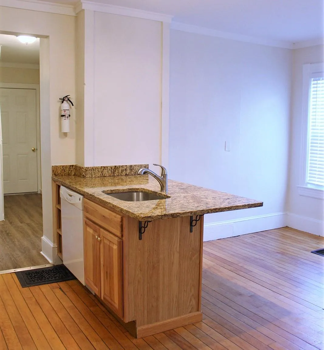 2 bed, $2,500 — Photo 3