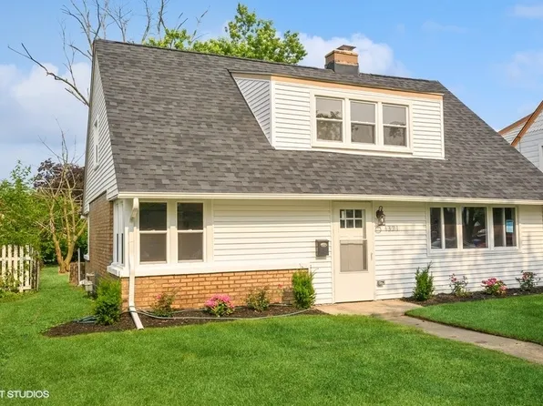 4321 Center Ave, Lyons, IL 60534