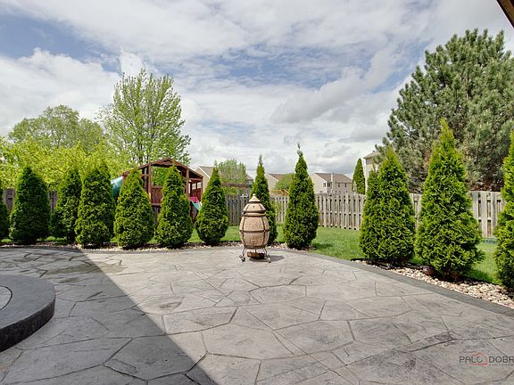 4th image of 25140 Constitution Ct