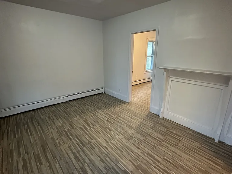 1036 Maplewood Ave #1 — Photo 3