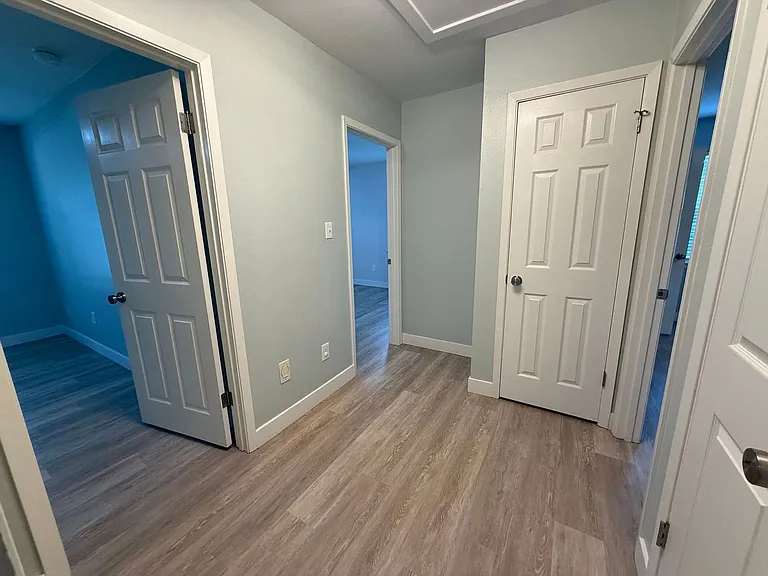 420 Dolphin St — Photo 15