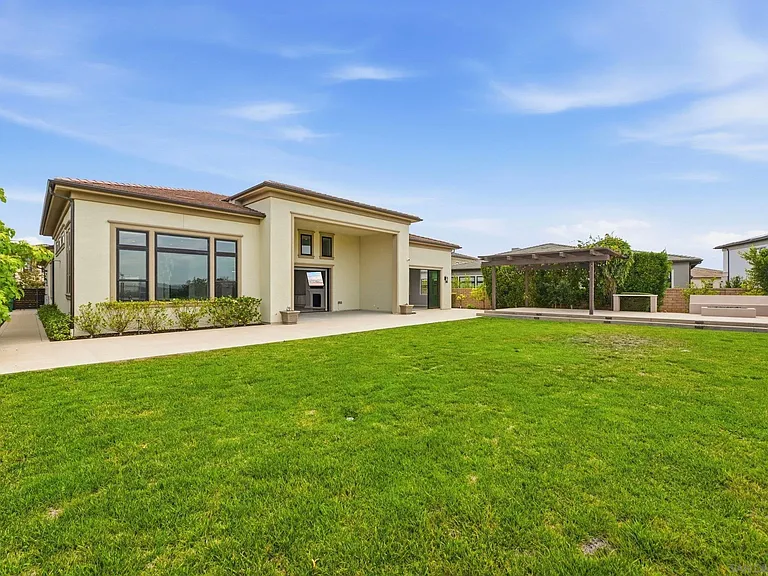 6210 Summit Crest Cir — Photo 31