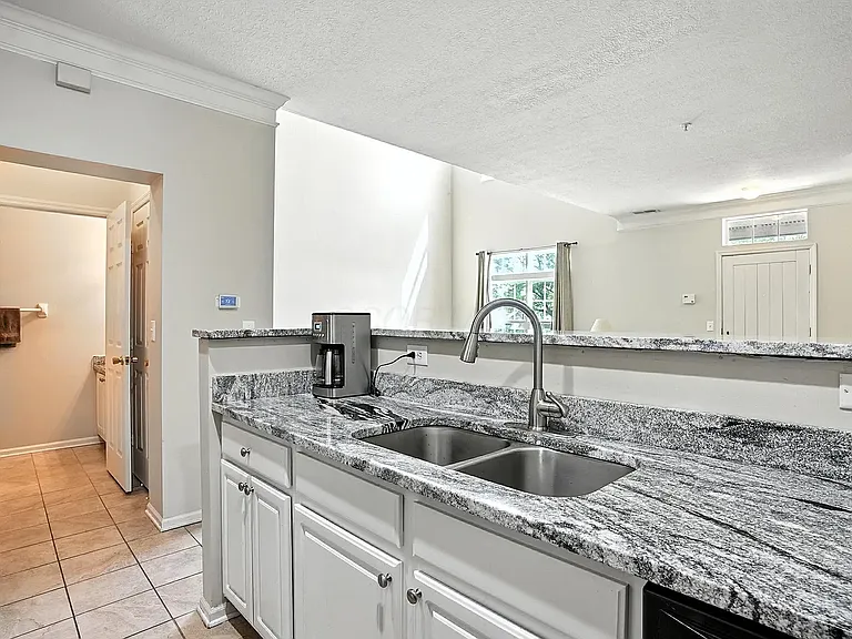 6117 Craughwell Ln #6117 — Photo 8