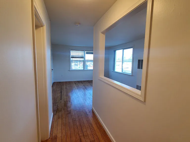 1204 S Proctor St — Photo 11