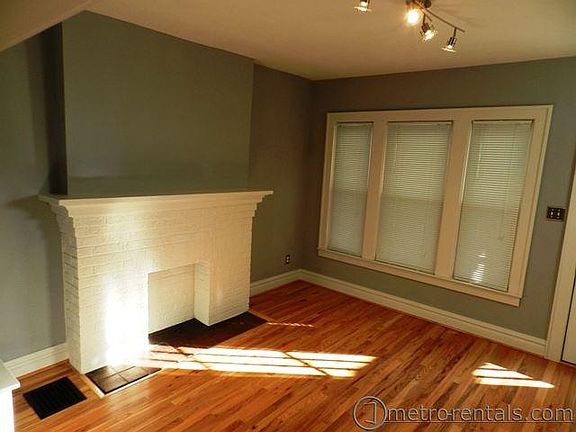 3rd image of 170 E Tompkins St #170