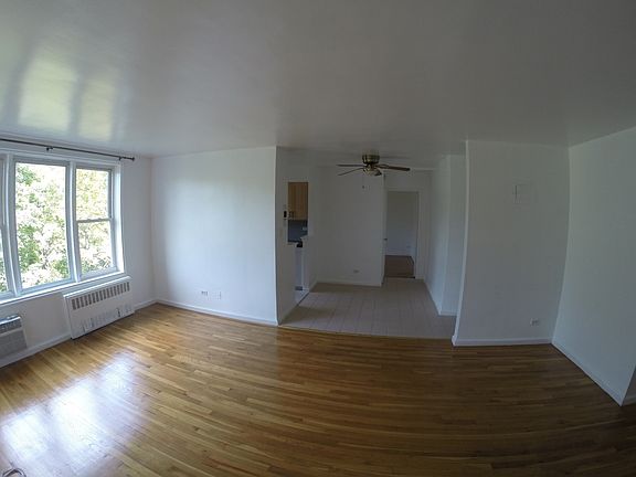 2nd image of 5775 Mosholu Ave