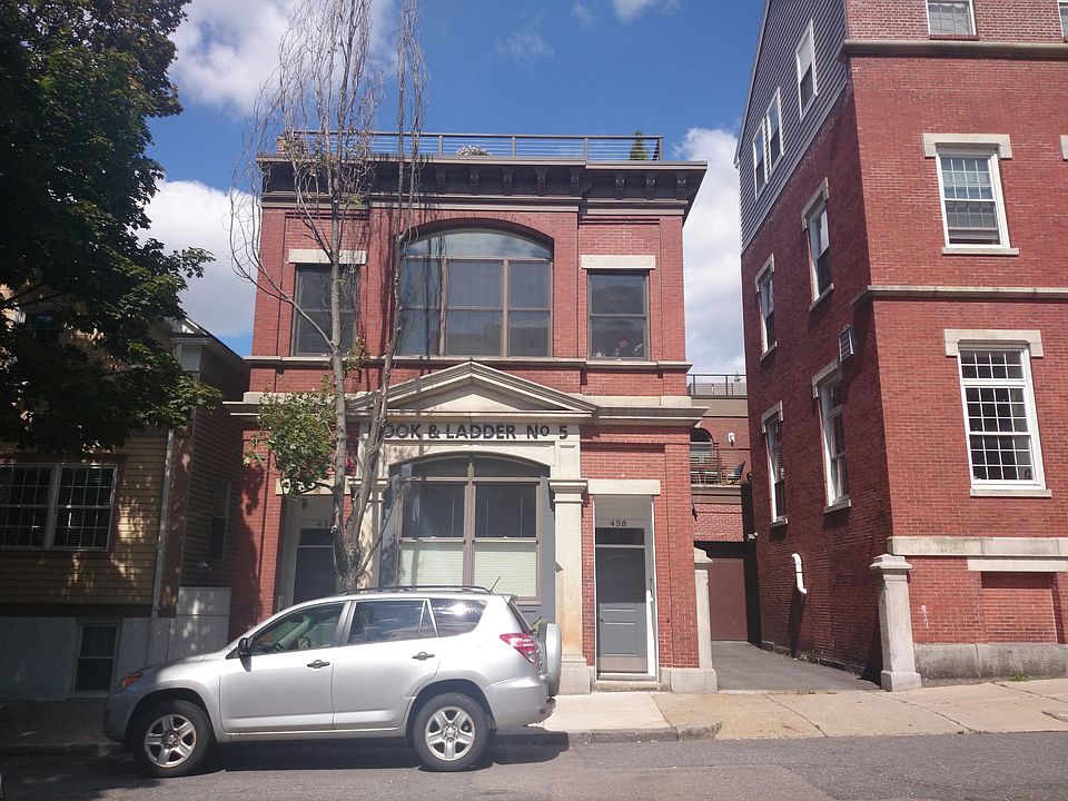2nd image of 456 W 4th St