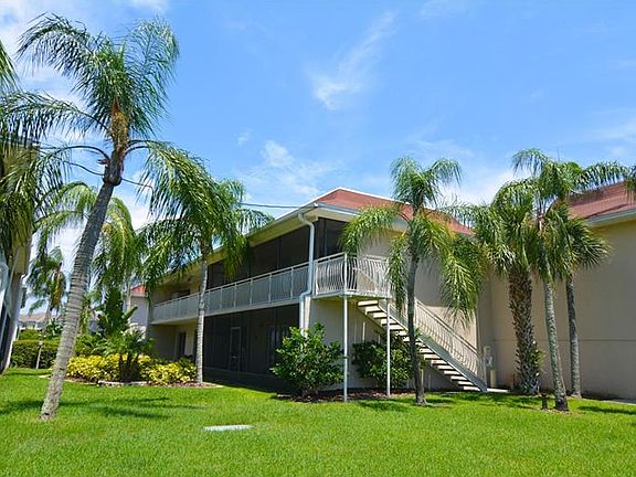 4th image of 8811 Bay Pointe Dr #202