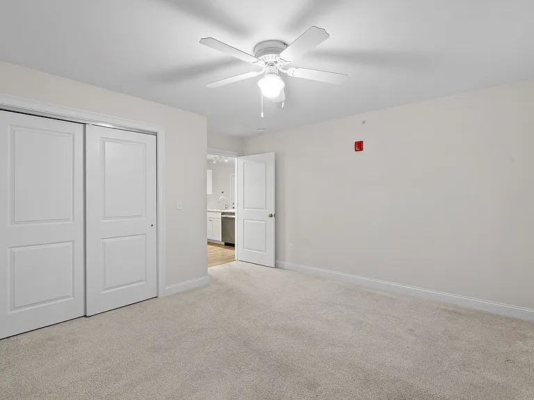 Cumberland Woods Apartments — Photo 13