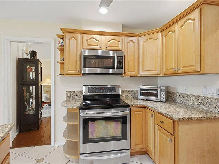 9874 Campbell Cir — Photo 25