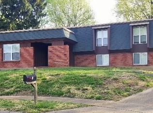 6 Waterways Ct, Florissant, MO 63033