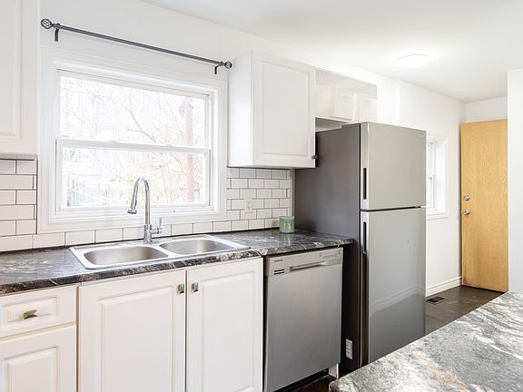 5th image of 5447 Rector St