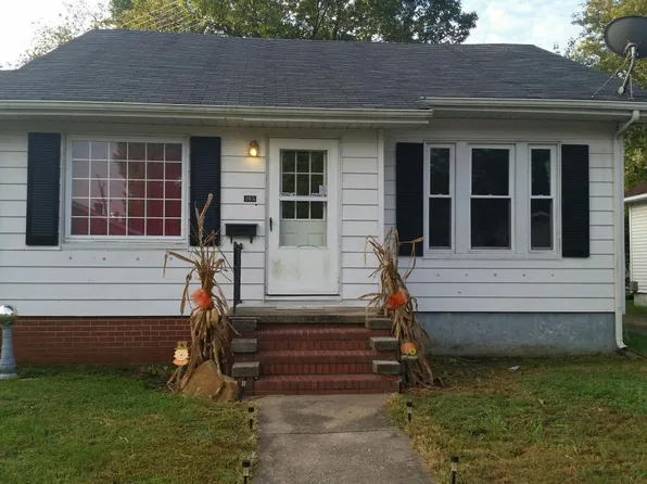 105 Ogara St, Harrisburg, IL 62946