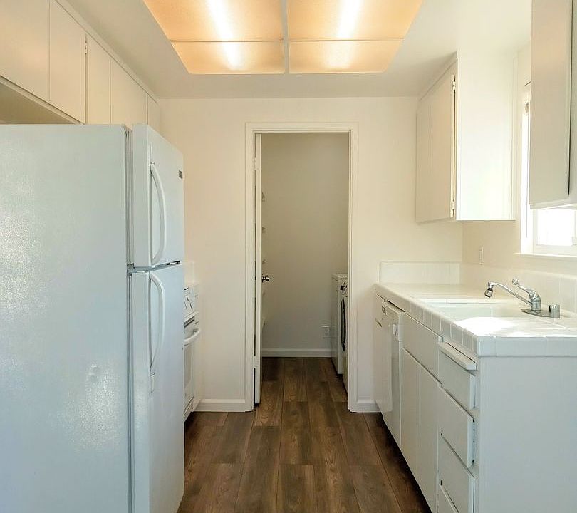 1st image of 15039 Downing Oak Ct APT 3
