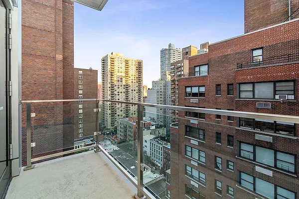 Rented by REAL New York | media 8