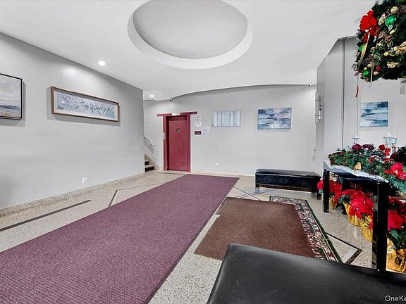 2nd image of 4295 Webster #3K