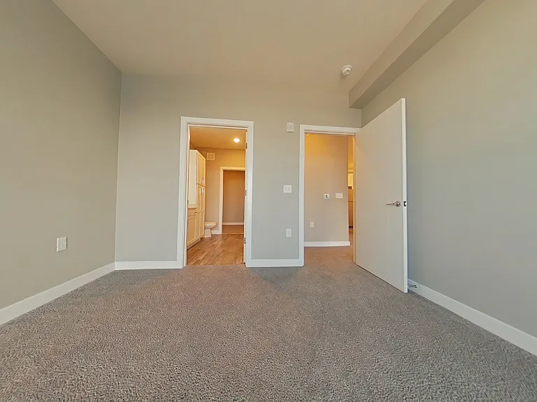 Allure Apartments — Photo 41