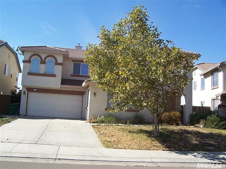 1st image of 8909 Glacier Point Dr