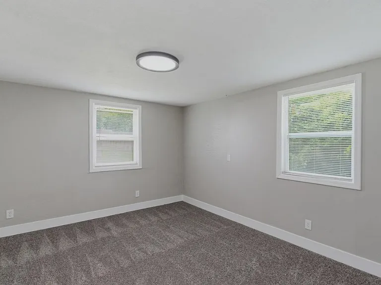 6310 S Benton Ave — Photo 5