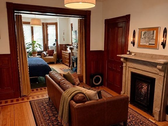 2nd image of 128 Lexington St