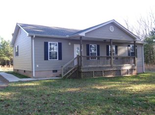 1724 Gary Rd, Kenbridge, VA 23944