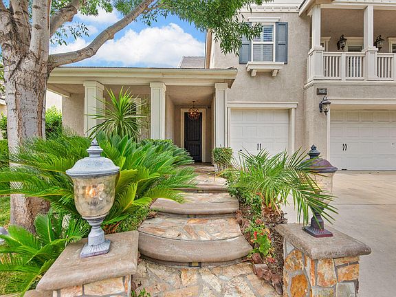 3rd image of 27315 English Ivy Ln