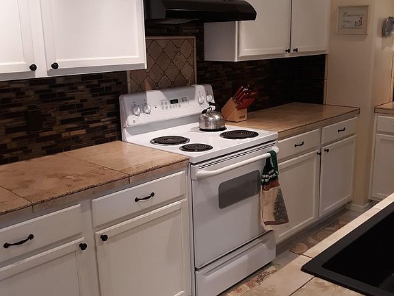 3rd image of 1155 S 16th Pl
