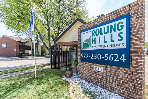 Rolling Hills Place Photo 1