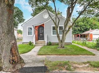 40 Aldine St, Providence, RI 02909