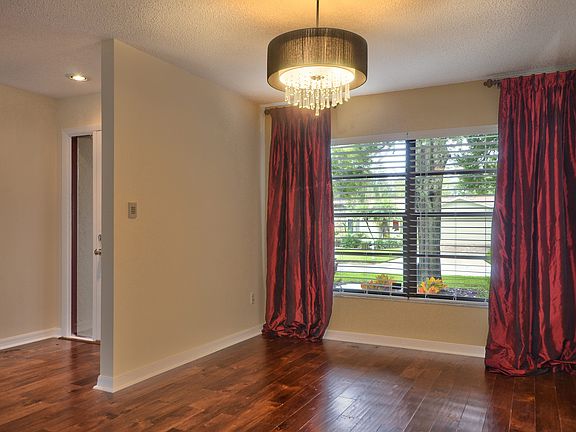 5th image of 14105 Knottingsley Pl