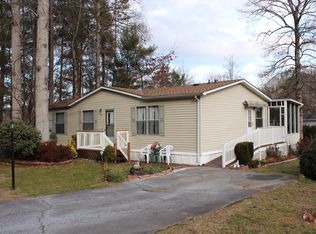 1 Silver Fox Run, Hendersonville, NC 28792