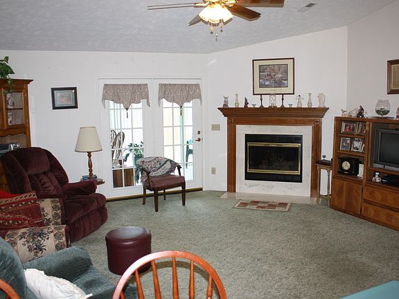 3rd image of 131 Bradford Pl