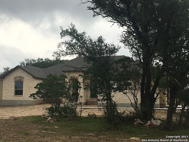 1st image of 529 Cambridge Dr