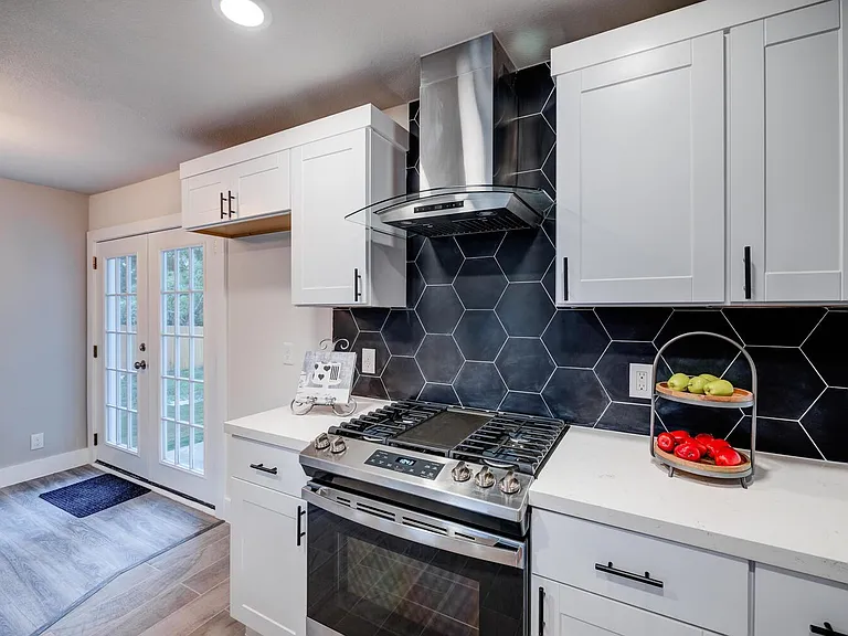 5001 Cottonwood Cir #B — Photo 14