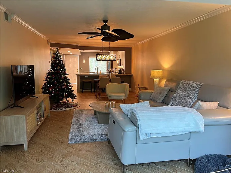 3051 Sandpiper Bay Cir #I102 — Photo 14