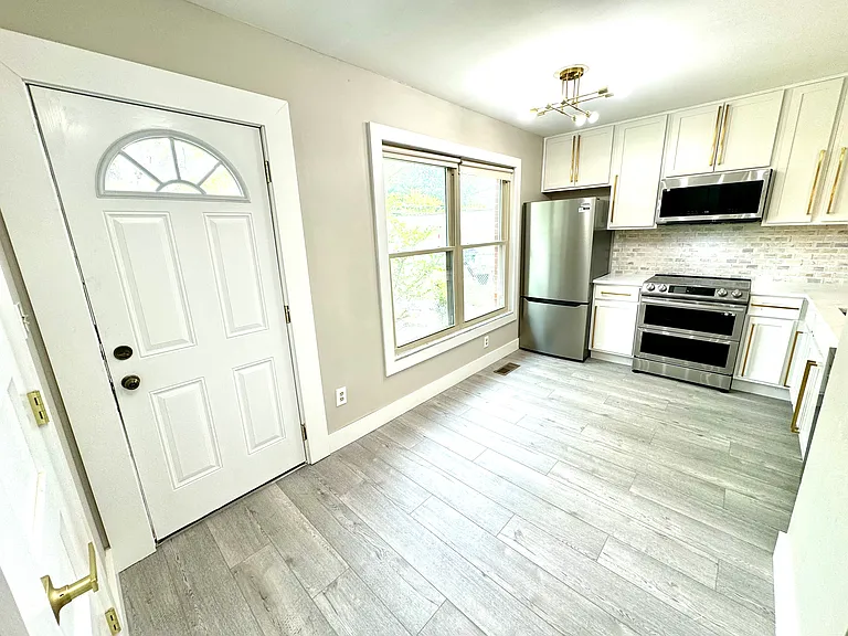 3116 Northwest Blvd — Photo 4