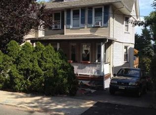 279 Teaneck Rd, Ridgefield Park, NJ 07660