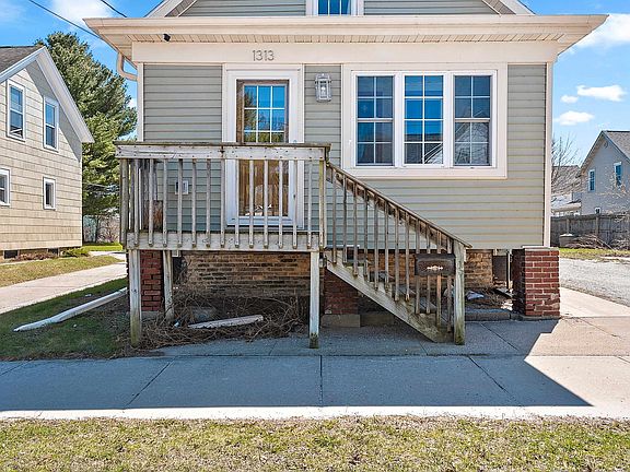 2nd image of 1313 21st St