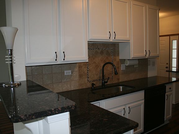5th image of 3055 Kentshire Cir