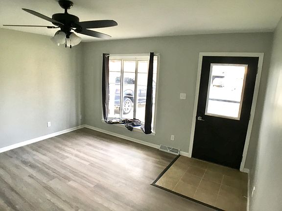 5th image of 12 W Garden Ave