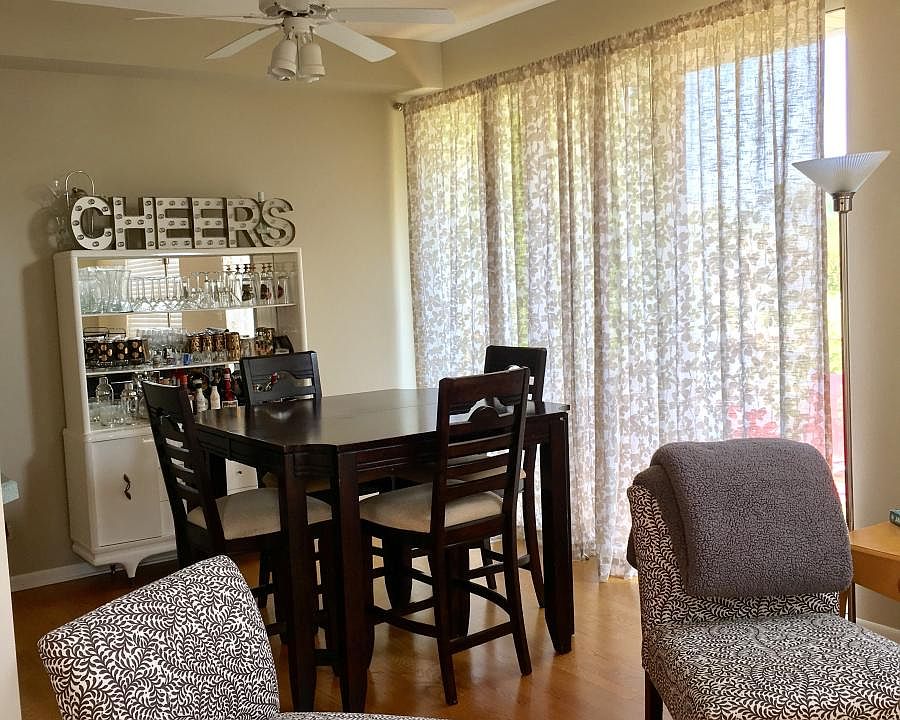 1st image of 557 Woodhaven Dr